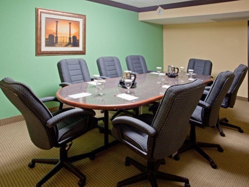 Crowne Plaza Suites Houston - Near Sugar Land Instalações foto