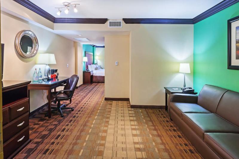 Crowne Plaza Suites Houston - Near Sugar Land Exterior foto
