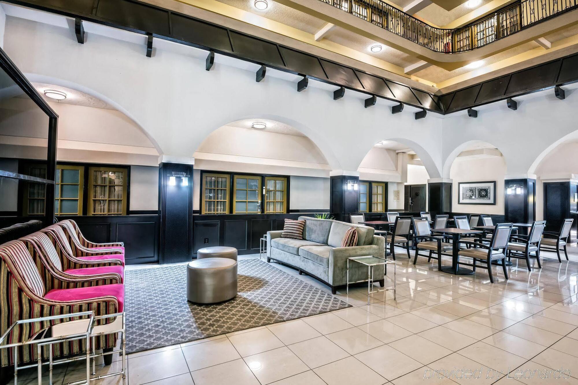 Crowne Plaza Suites Houston - Near Sugar Land Exterior foto